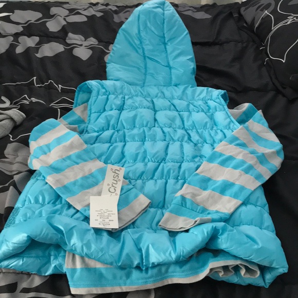 2 piece long sleeve shirt with puffy vest. - Picture 3 of 4